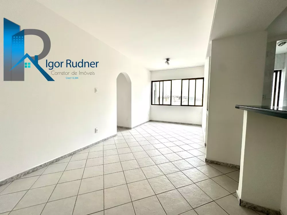 Apartamento à venda com 2 quartos, 64m² - Foto 2