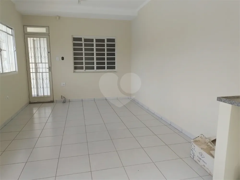 Casa, 3 quartos, 230 m² - Foto 4