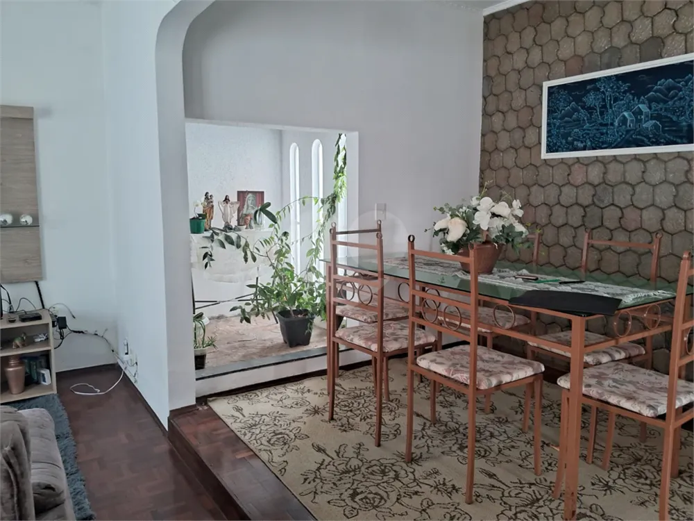 Casa, 3 quartos, 231 m² - Foto 2