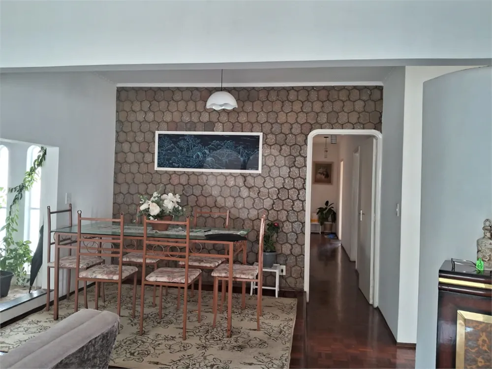 Casa, 3 quartos, 231 m² - Foto 1