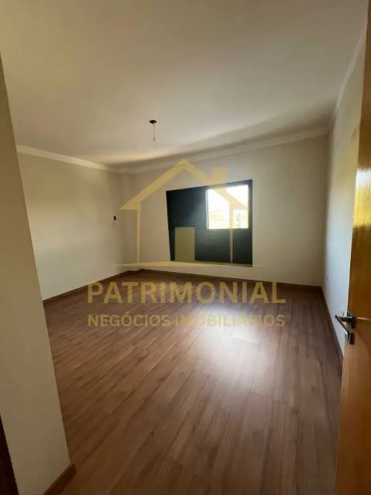 Casa, 3 quartos, 228 m² - Foto 4