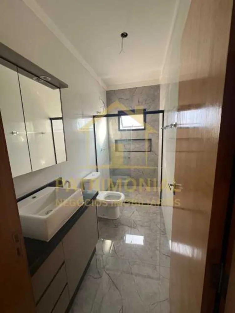 Casa, 3 quartos, 228 m² - Foto 2