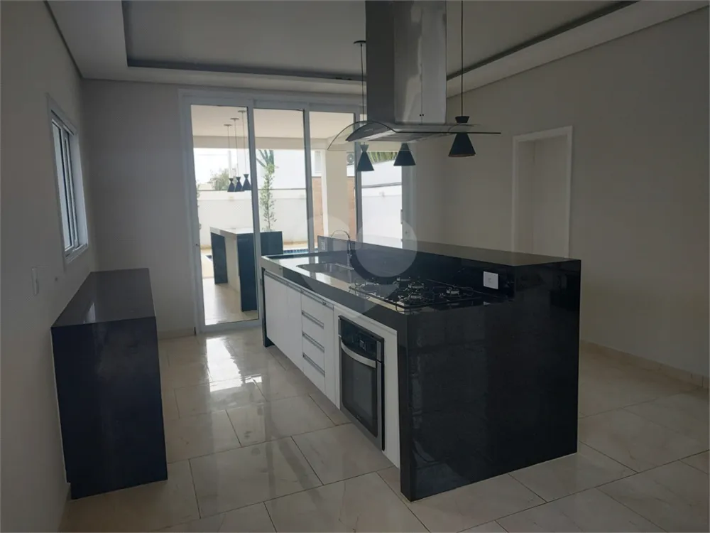 Casa, 3 quartos, 256 m² - Foto 1