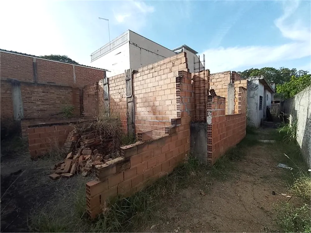 Casa, 6 quartos, 223 m² - Foto 1