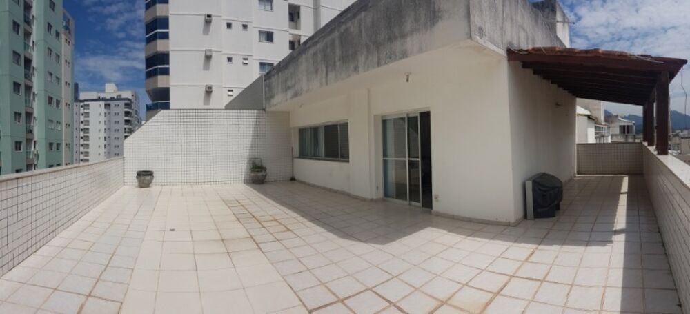Cobertura à venda com 4 quartos, 300m² - Foto 3