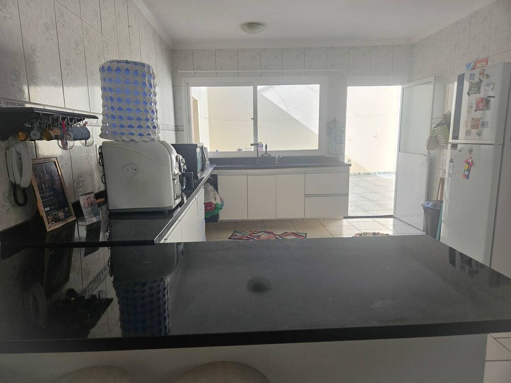 Casa à venda com 4 quartos, 152m² - Foto 4