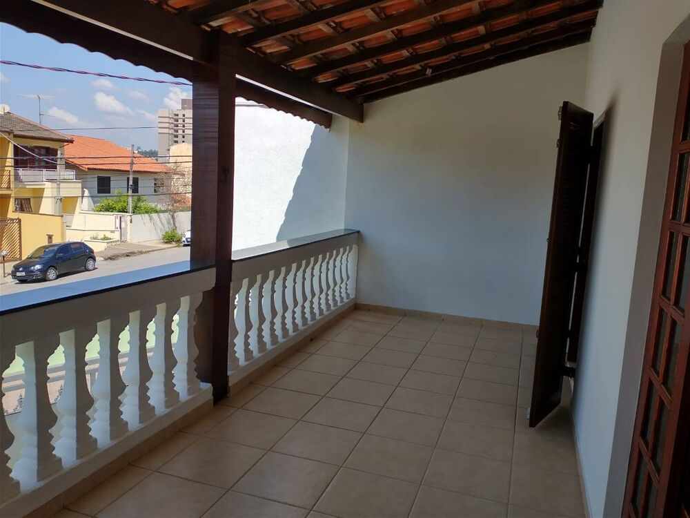 Casa à venda com 2 quartos, 159m² - Foto 1