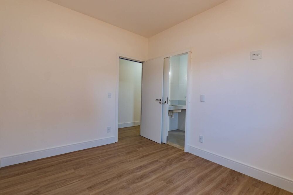 Casa de Condomínio à venda com 3 quartos, 182m² - Foto 3