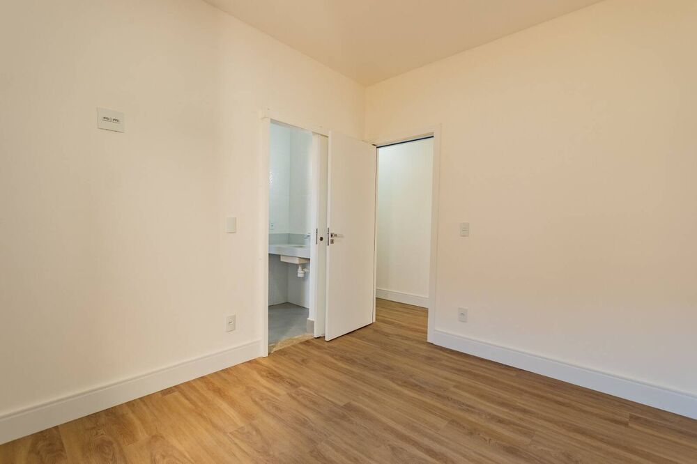 Casa de Condomínio à venda com 3 quartos, 182m² - Foto 4