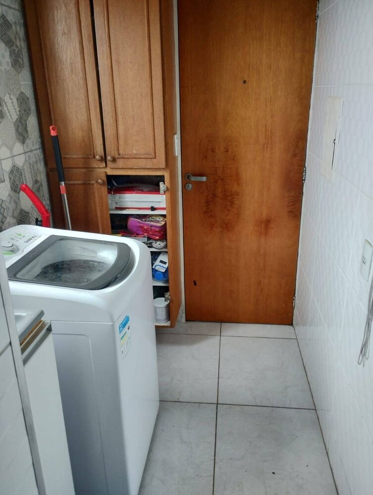Apartamento à venda com 2 quartos, 70m² - Foto 3
