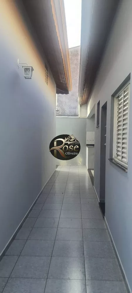 Casa à venda com 3 quartos, 200m² - Foto 17