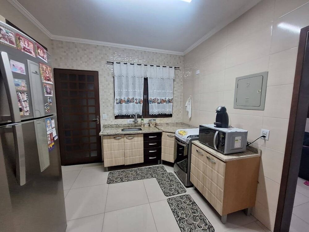 Casa à venda com 3 quartos, 119m² - Foto 2