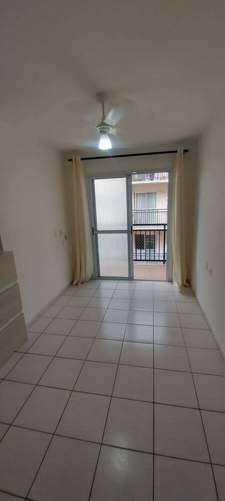 Apartamento à venda com 2 quartos, 60m² - Foto 2