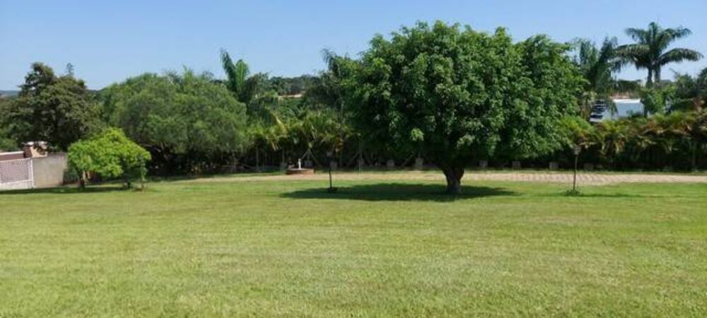 Chácara à venda com 3 quartos, 200m² - Foto 2
