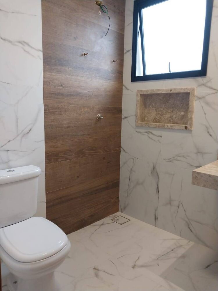 Casa de Condomínio à venda com 3 quartos, 253m² - Foto 4