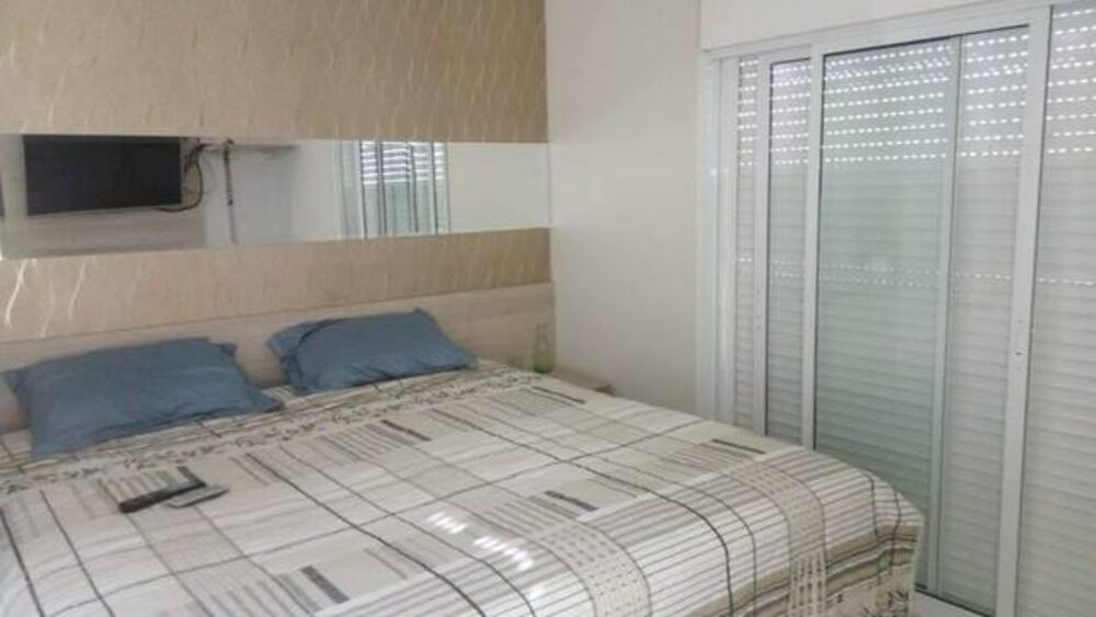 Casa à venda com 3 quartos, 275m² - Foto 2