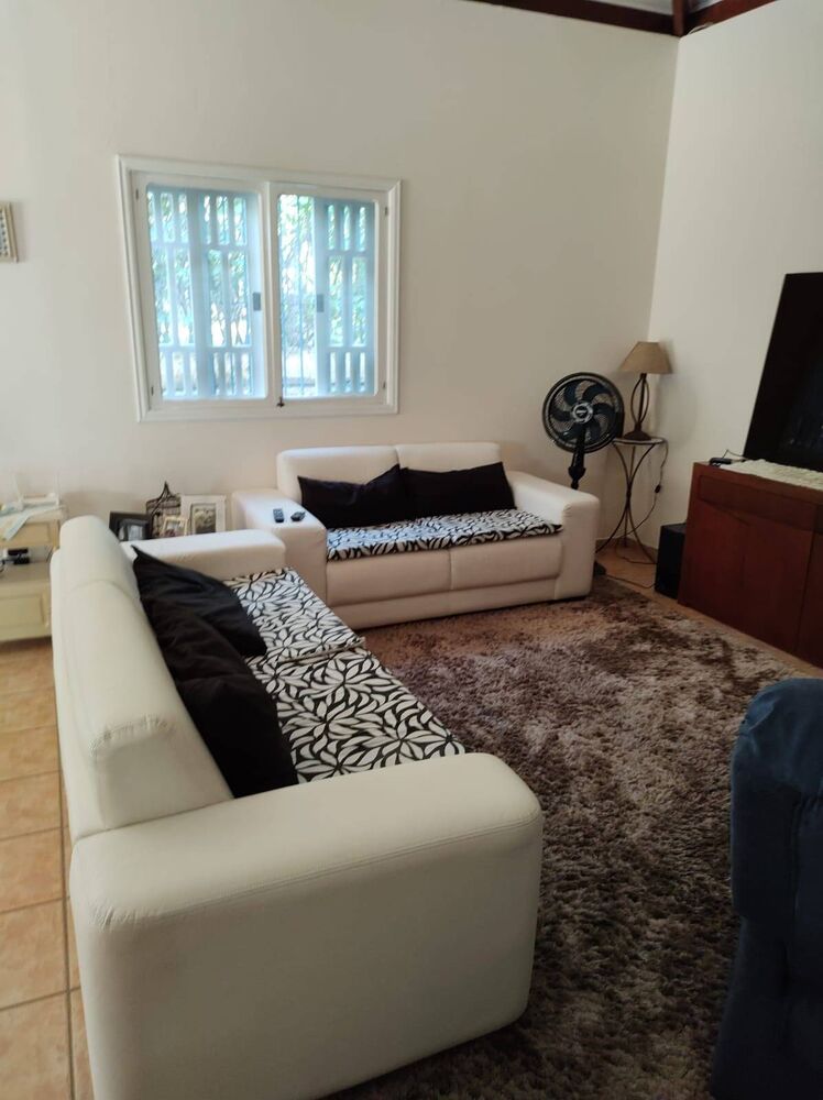 Casa de Condomínio à venda com 3 quartos, 207m² - Foto 1