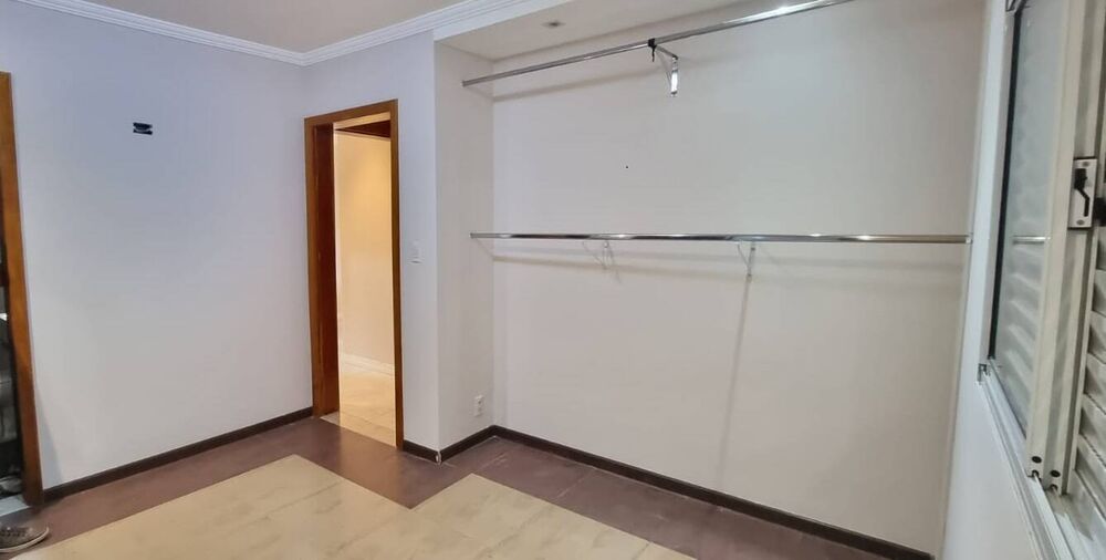 Casa à venda com 3 quartos, 230m² - Foto 4