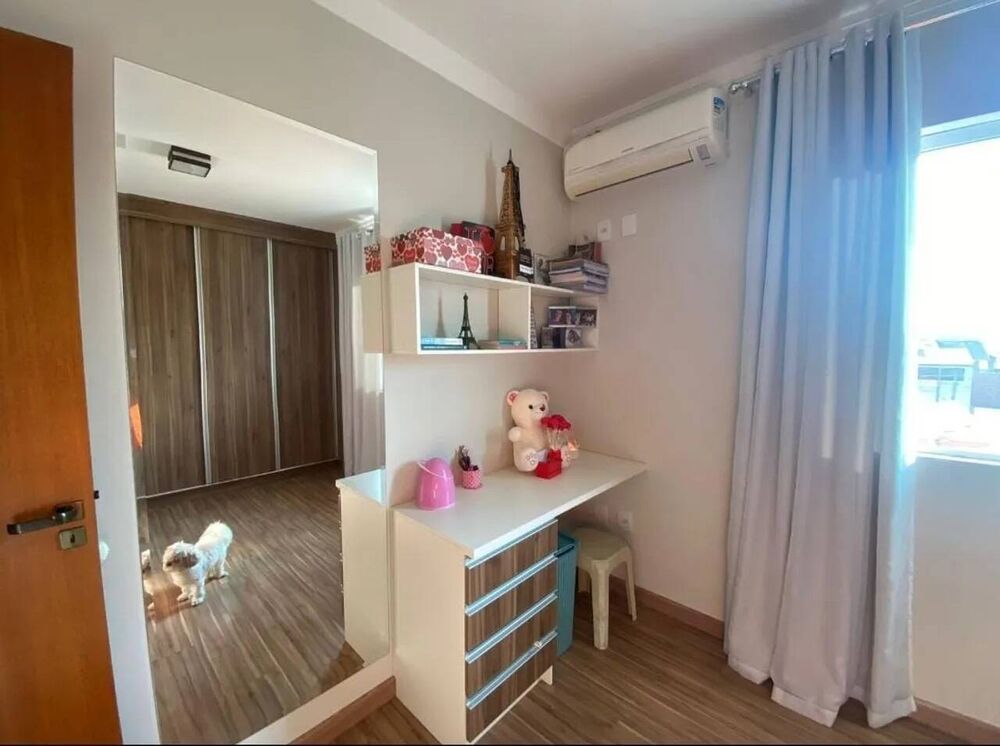 Casa à venda com 3 quartos, 210m² - Foto 5
