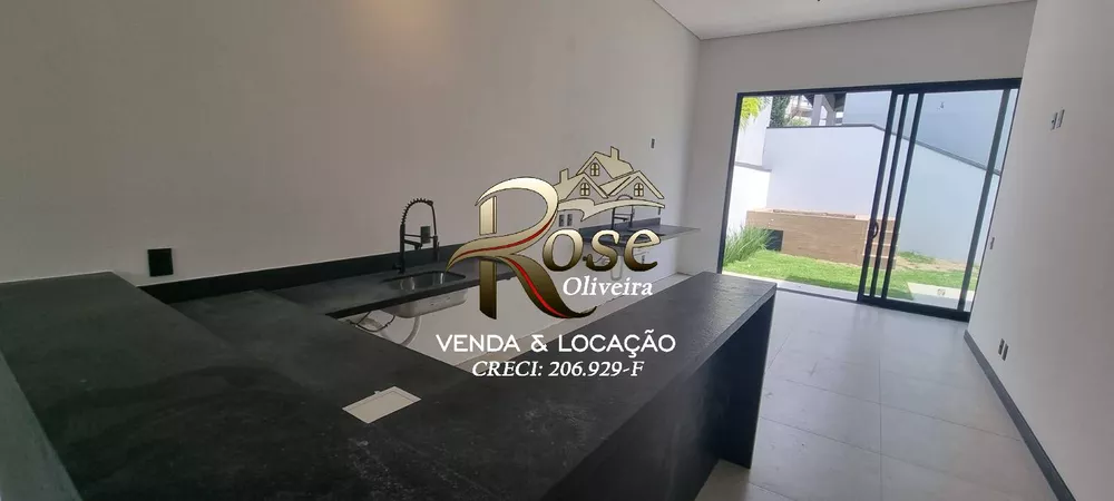 Casa de Condomínio à venda com 3 quartos, 156m² - Foto 1