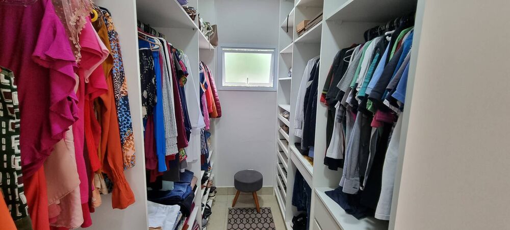Casa de Condomínio à venda com 3 quartos, 340m² - Foto 3