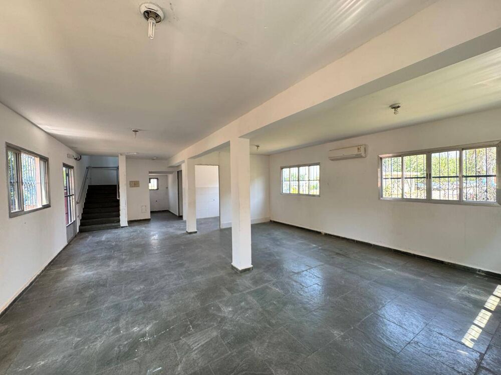 Depósito-Galpão-Armazém à venda, 1328m² - Foto 1