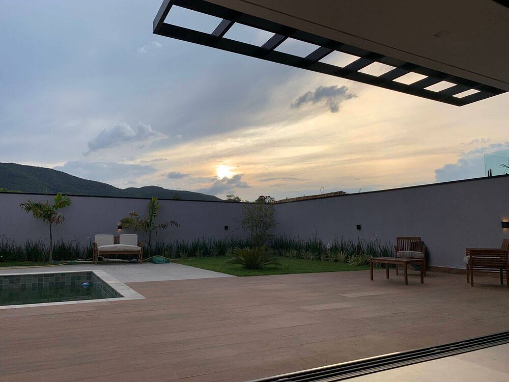 Casa de Condomínio à venda com 4 quartos, 265m² - Foto 5