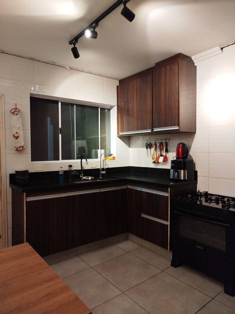 Casa à venda com 3 quartos, 218m² - Foto 3