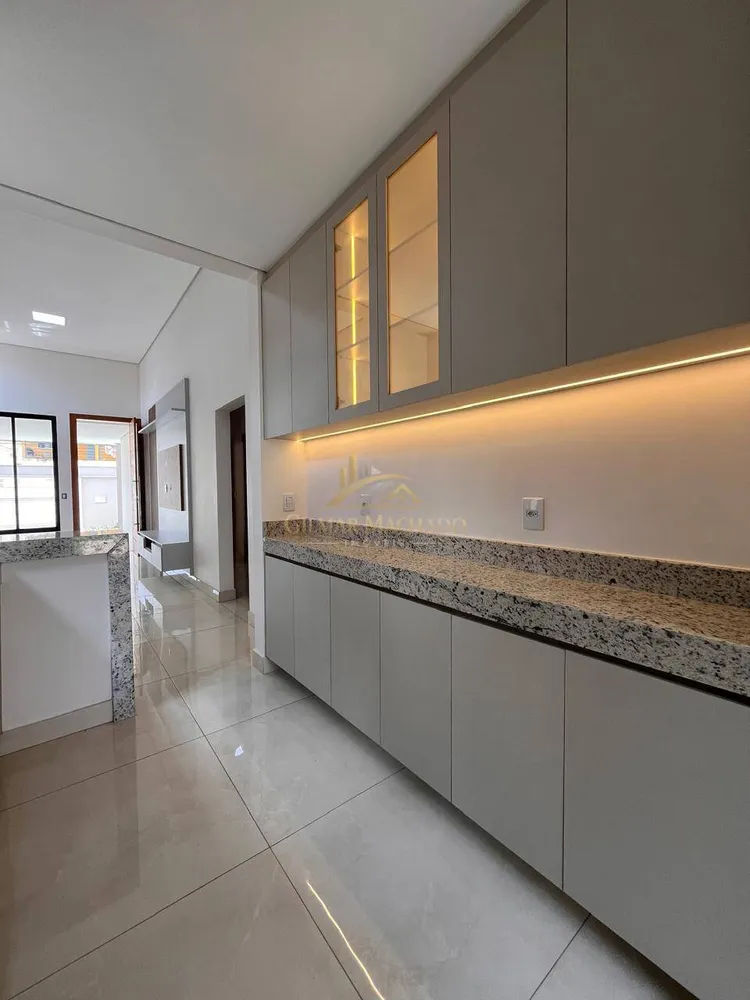 Casa, 4 quartos, 133 m² - Foto 1