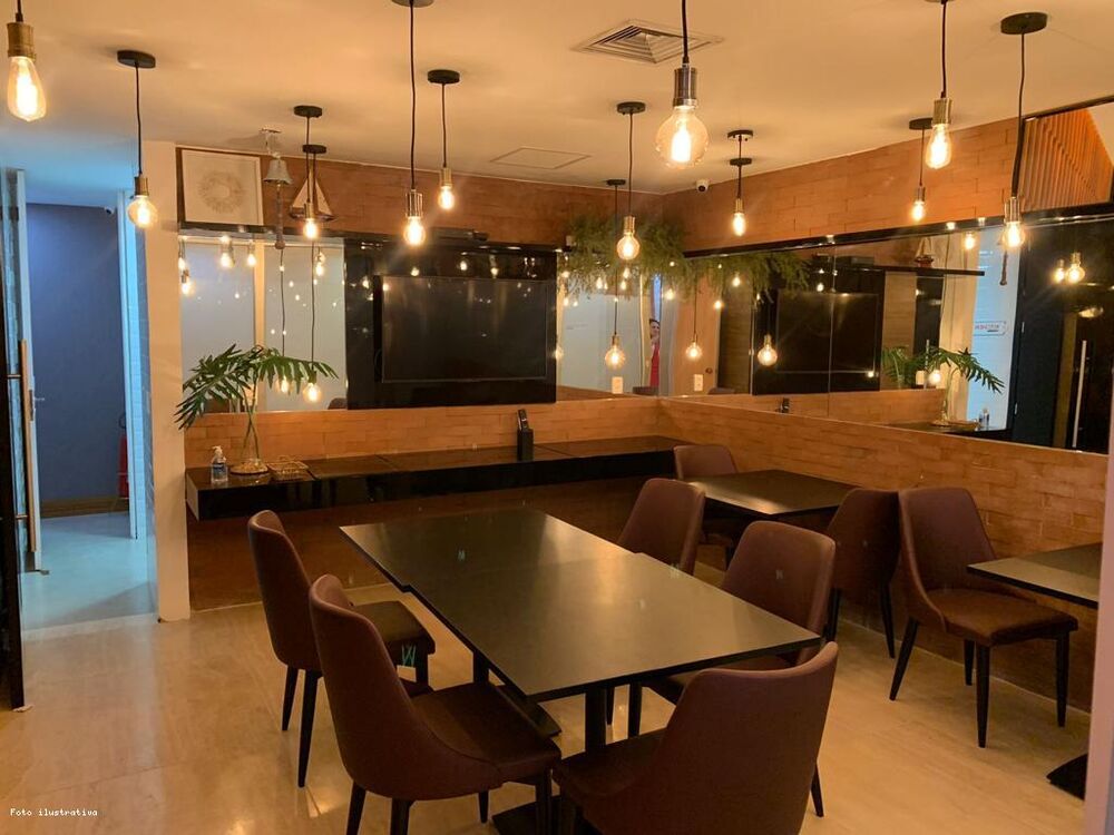 Sala-Conjunto, 700 m² - Foto 1