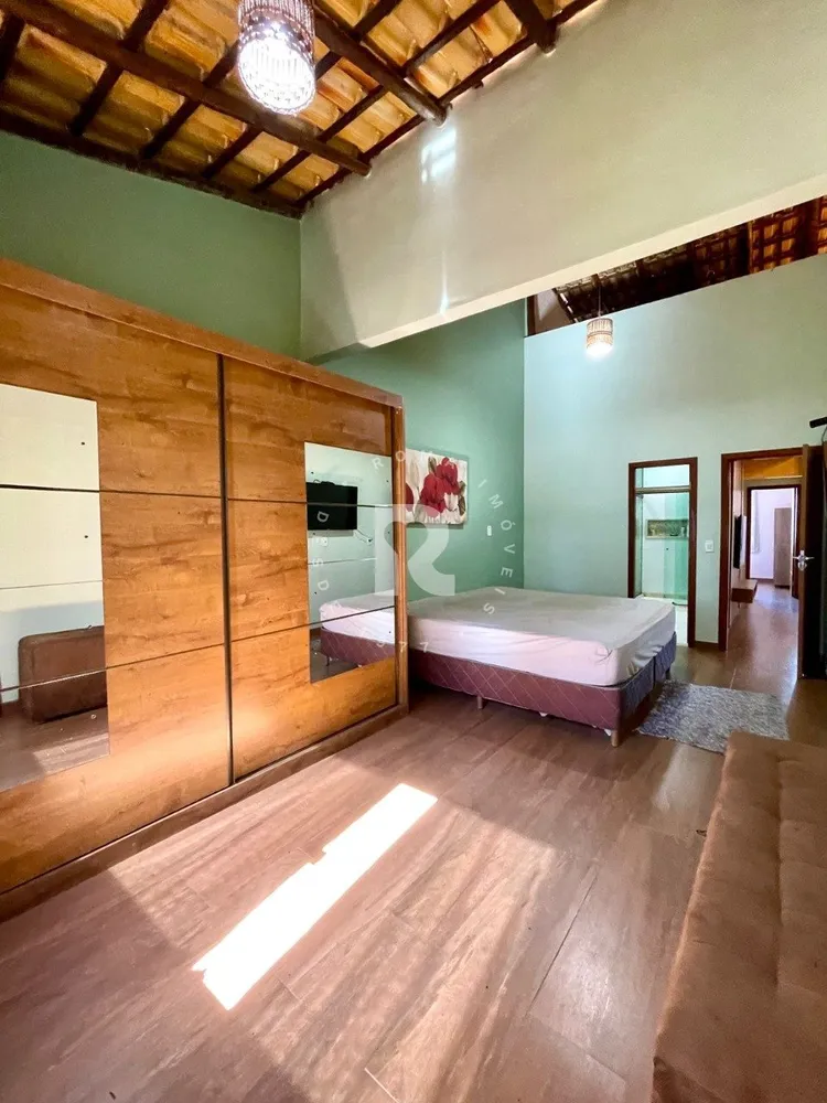 Casa, 4 quartos, 240 m² - Foto 2