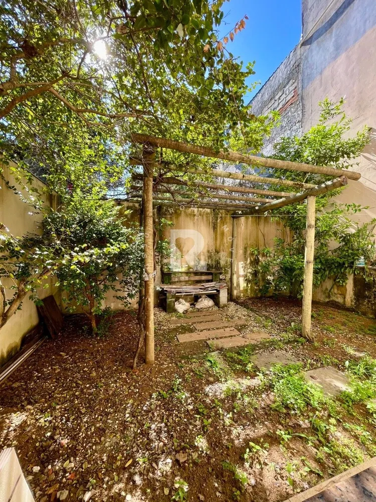 Casa, 4 quartos, 240 m² - Foto 11