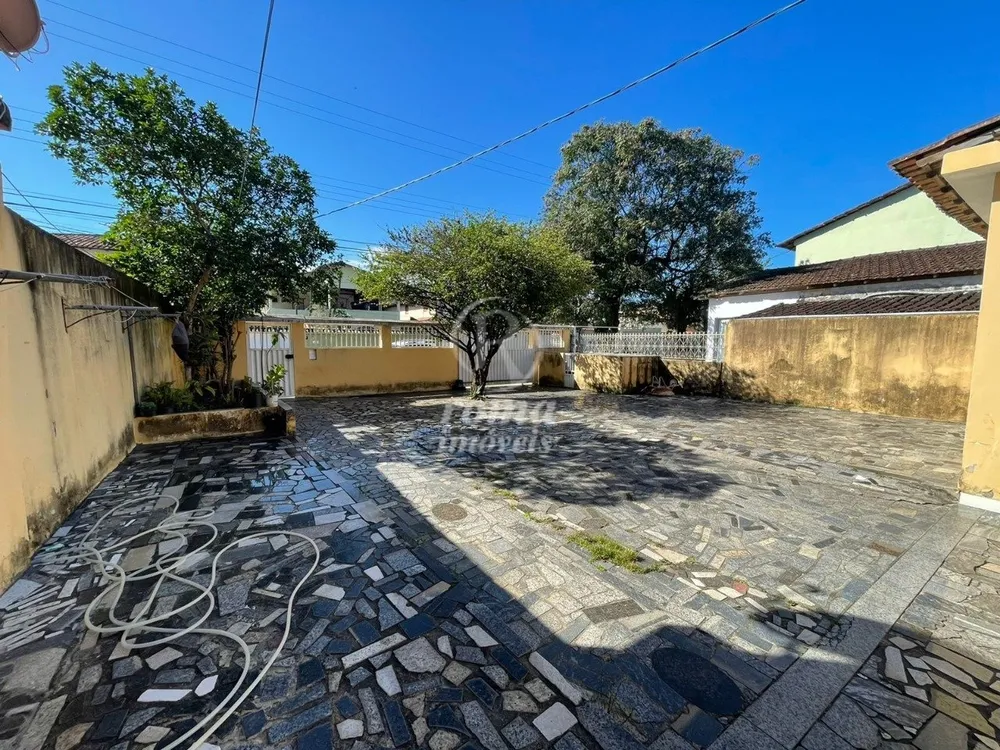 Casa, 4 quartos, 250 m² - Foto 2