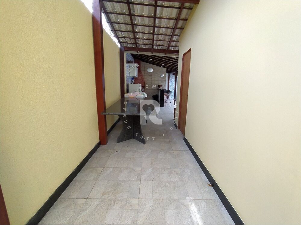 Casa à venda com 3 quartos, 215m² - Foto 7
