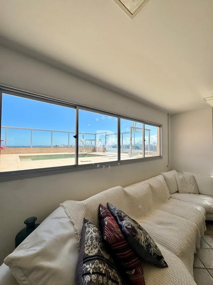 Cobertura, 4 quartos, 243 m² - Foto 2