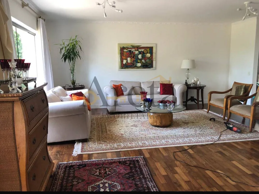 Casa, 4 quartos, 288 m² - Foto 1