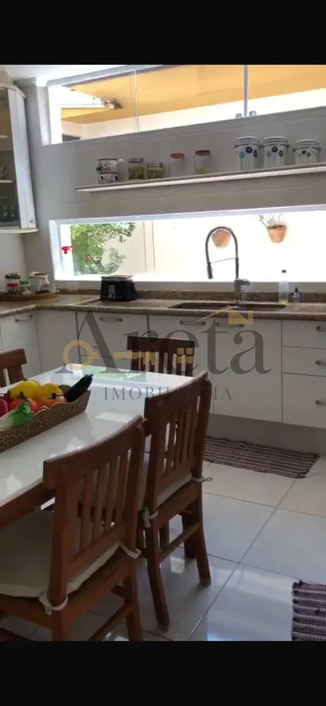 Casa, 4 quartos, 288 m² - Foto 4