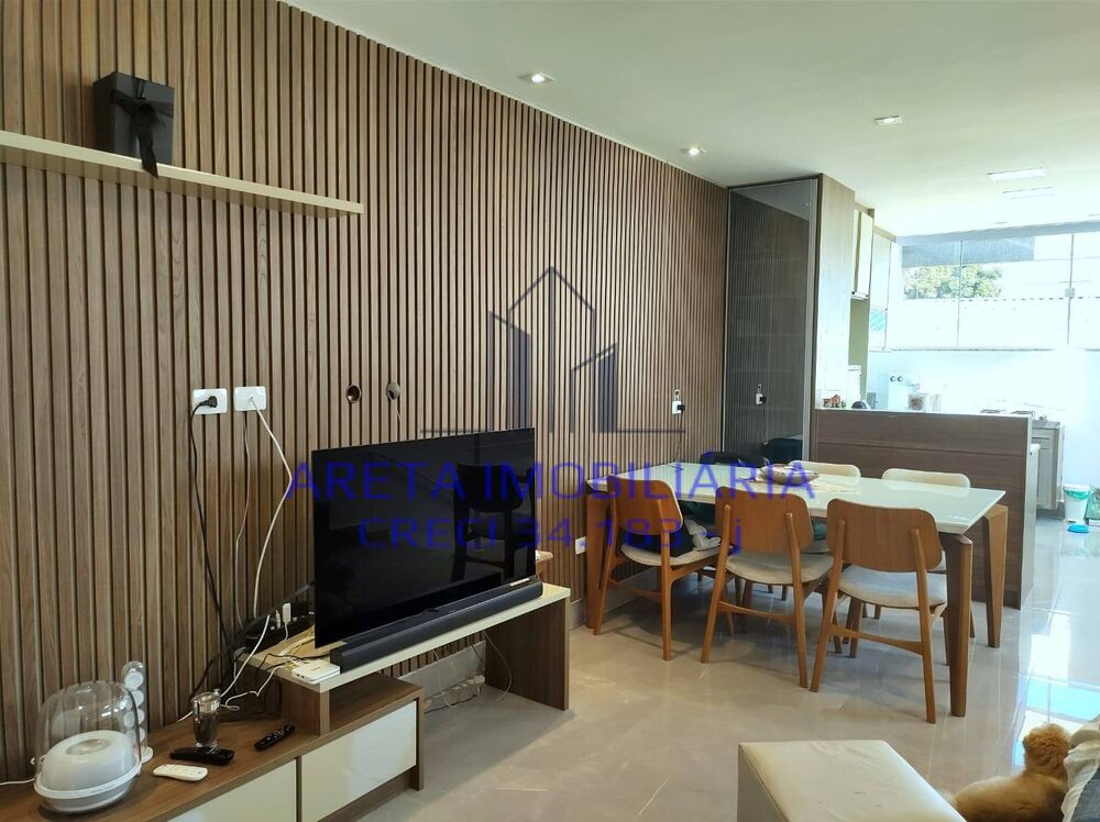 Casa, 2 quartos, 120 m² - Foto 1