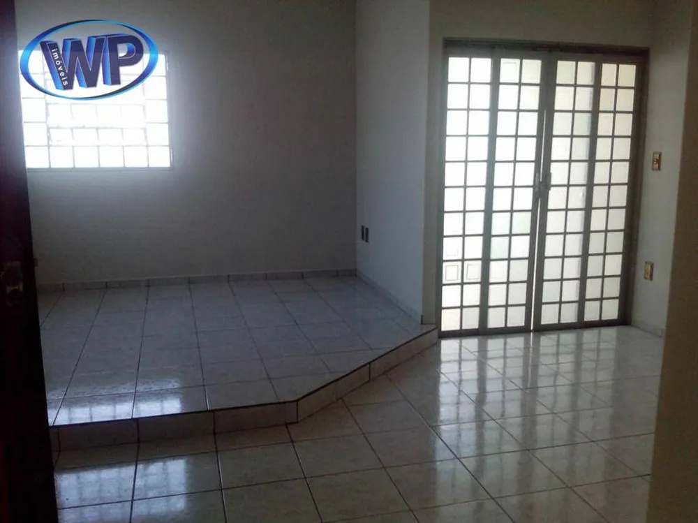 Casa, 3 quartos, 168 m² - Foto 1