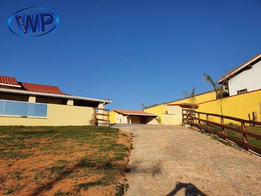 Chácara, 3 quartos, 948 m² - Foto 2