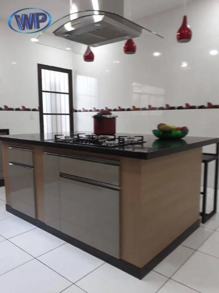 Sobrado, 4 quartos, 299 m² - Foto 3
