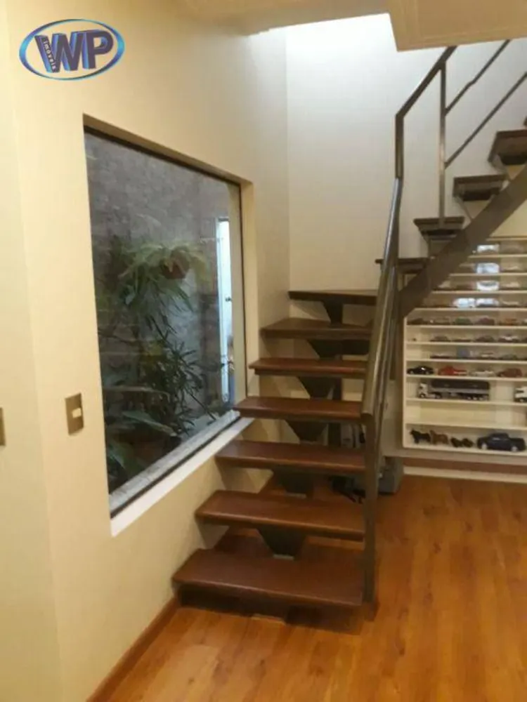 Sobrado, 4 quartos, 299 m² - Foto 1