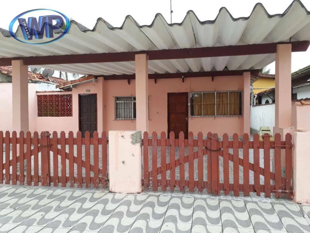 Casa, 3 quartos, 221 m² - Foto 1