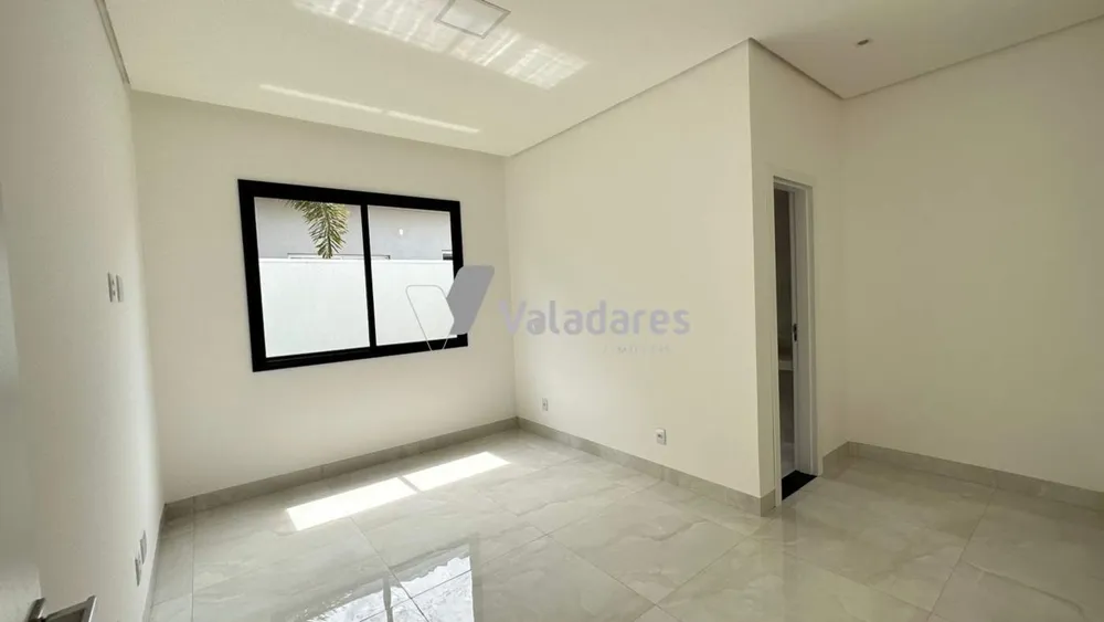 Casa, 3 quartos, 240 m² - Foto 3