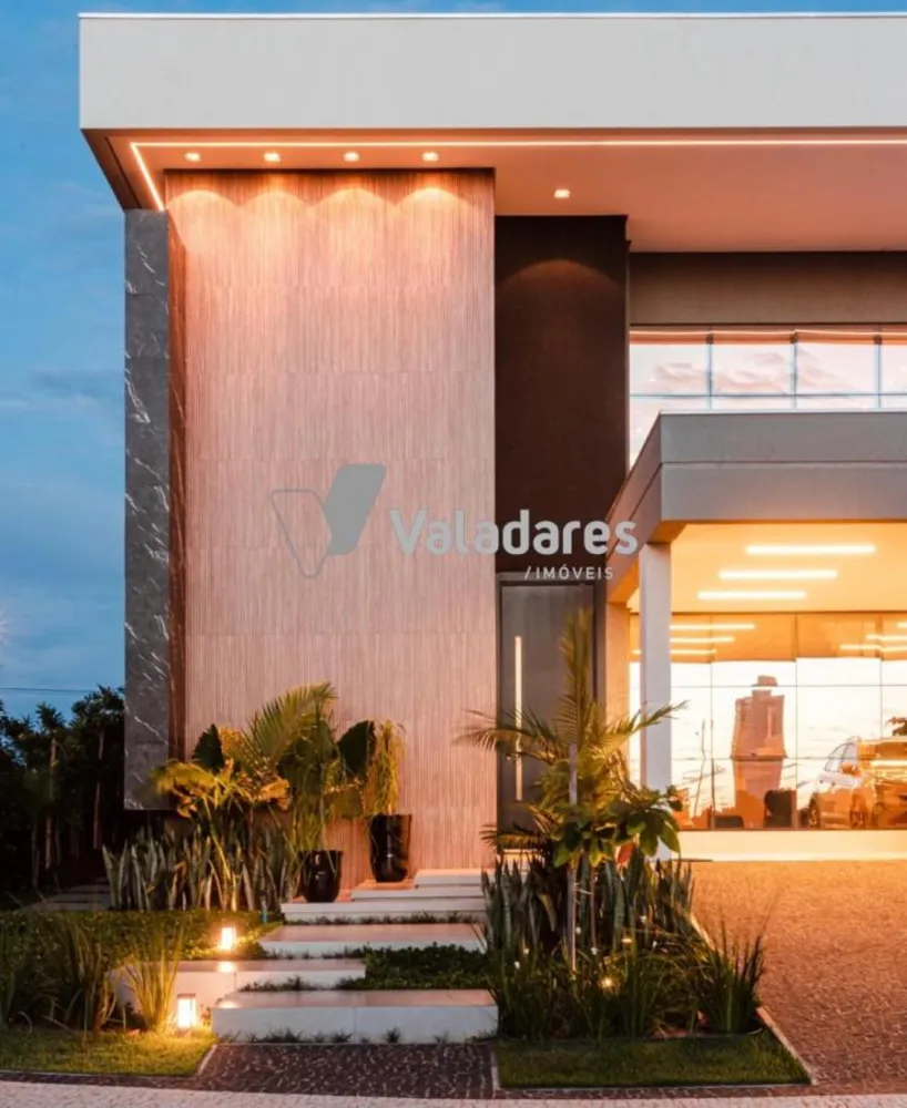 Sobrado, 4 quartos, 302 m² - Foto 1