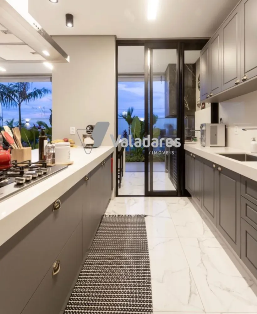 Sobrado, 4 quartos, 302 m² - Foto 7