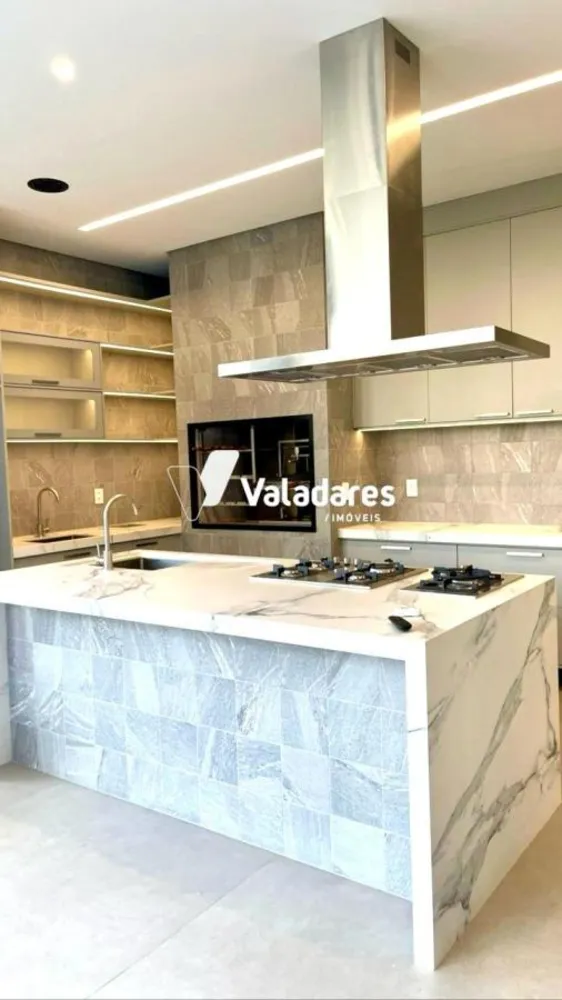 Sobrado, 4 quartos, 383 m² - Foto 4