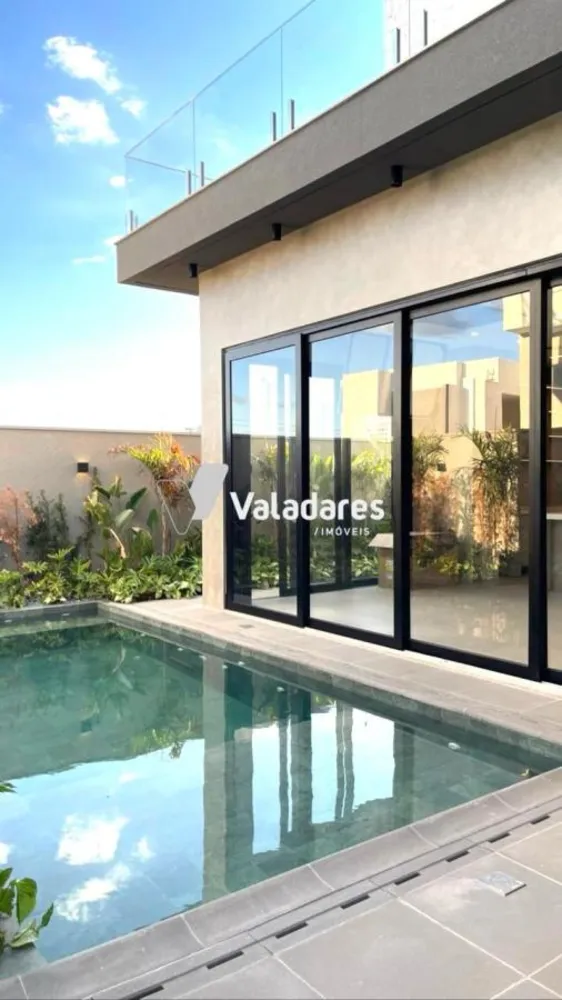 Sobrado, 4 quartos, 383 m² - Foto 2