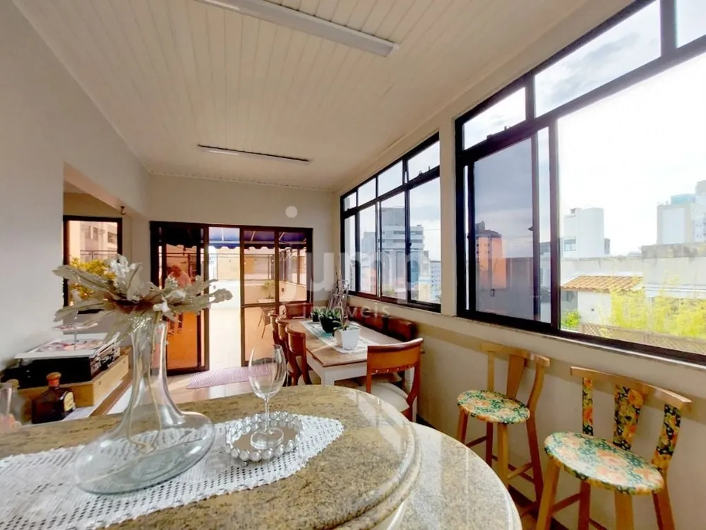 Apartamento, 4 quartos, 229 m² - Foto 2