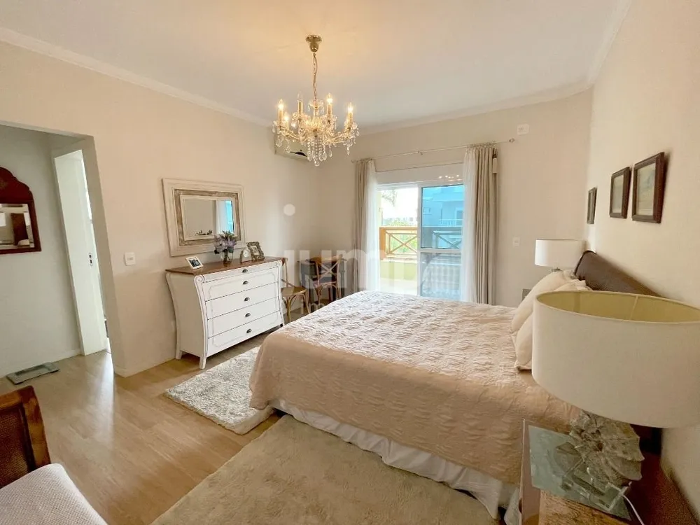 Casa, 3 quartos, 242 m² - Foto 12